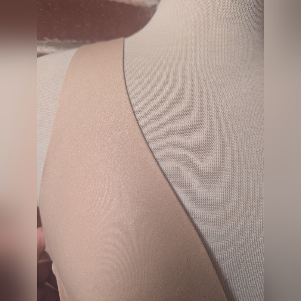 2 Aerie Bralettes. Size: Large. Gently Worn. Blue and Pink. - Picture 4 of 8